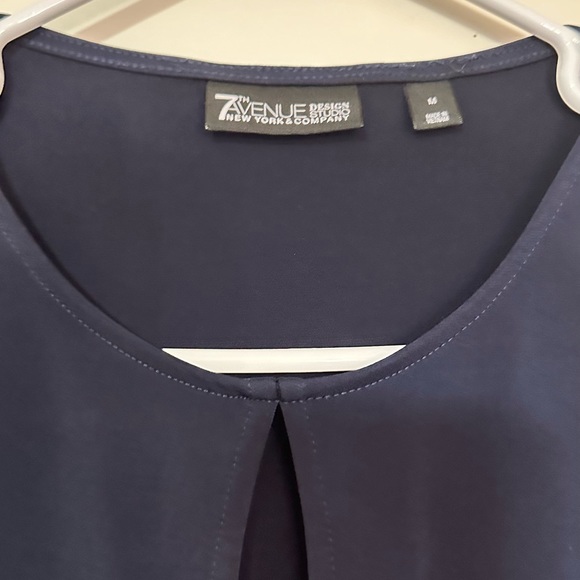 7th Ave New York & Company- Navy around Neck Top - Picture 2 of 3